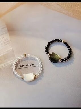 1 Beaded Cat Stretch Ring NWOT - White OR Black